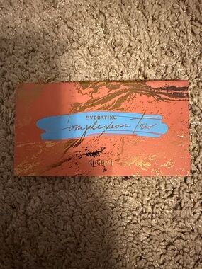 Brand new face and bronzer palette
